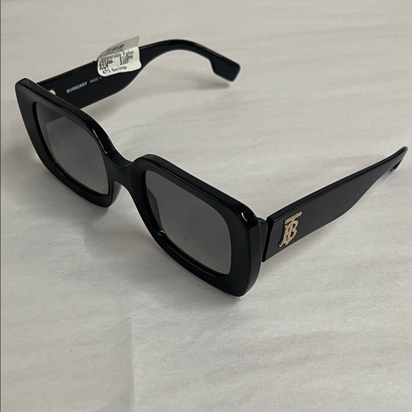Burberry Accessories - Burberry Black Oversized Sunglasses for women,black good condition no case.R14A